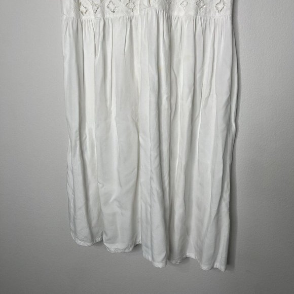 Halsey Collection Dress Womans White Laser Cut Lace No Sleeve V-Neck Buttons - Picture 5 of 12